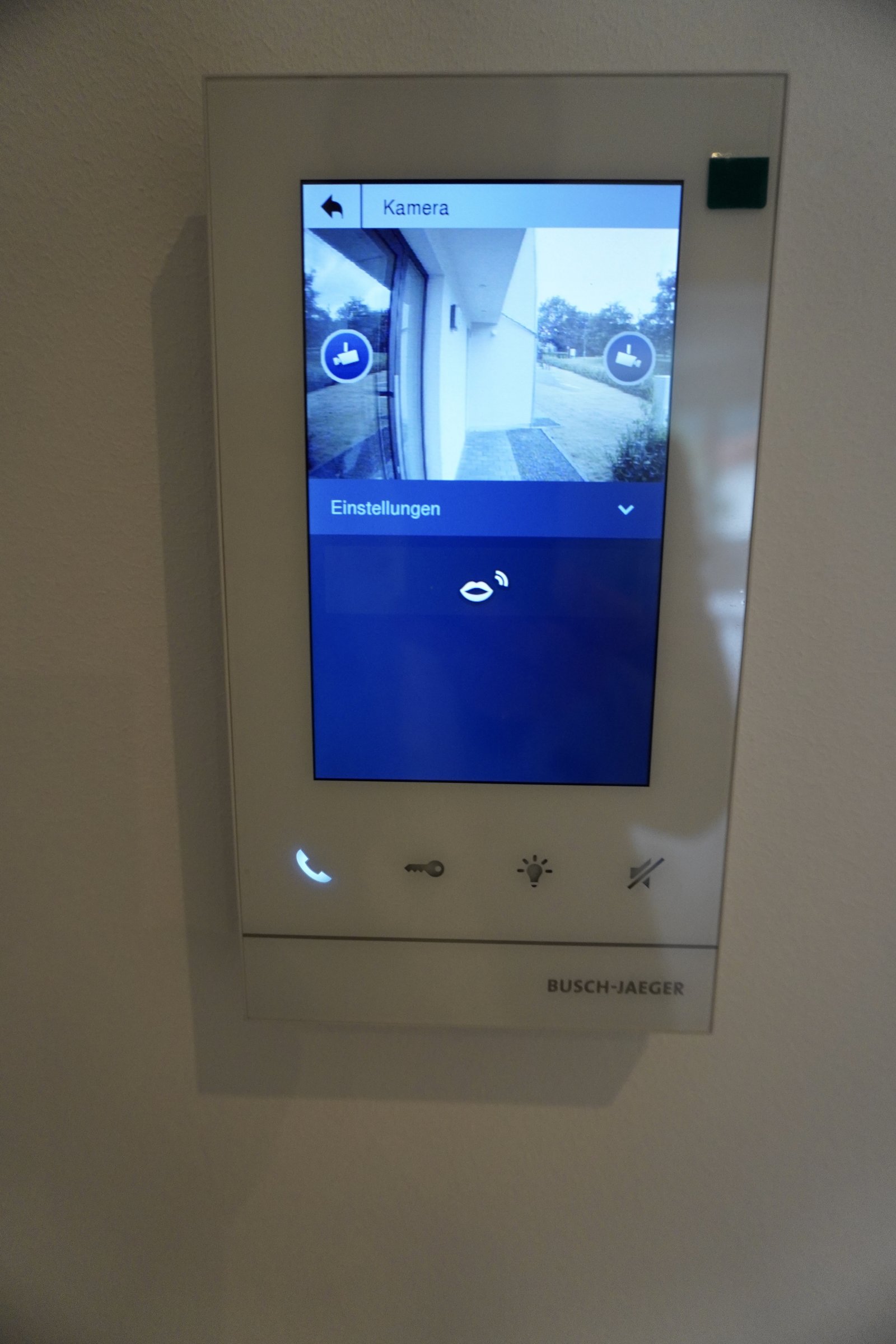 Neubau - Erstbezug mit Moselblick in traumhafter Umgebung!