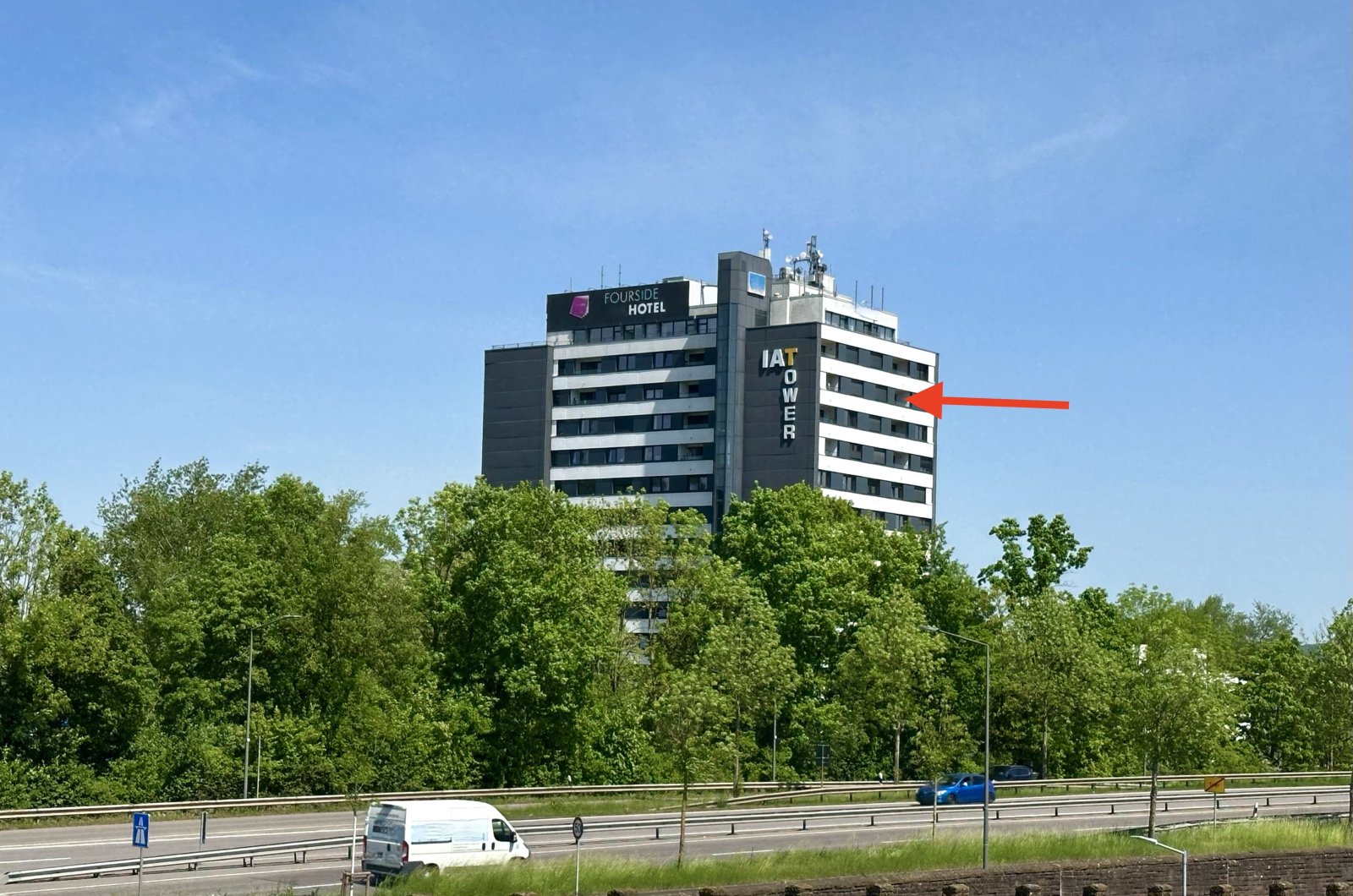 IAT TOWER! Residieren in der 11. Etage mit Moselblick und Blick über die Altstadt! Aktuell vermietet!
