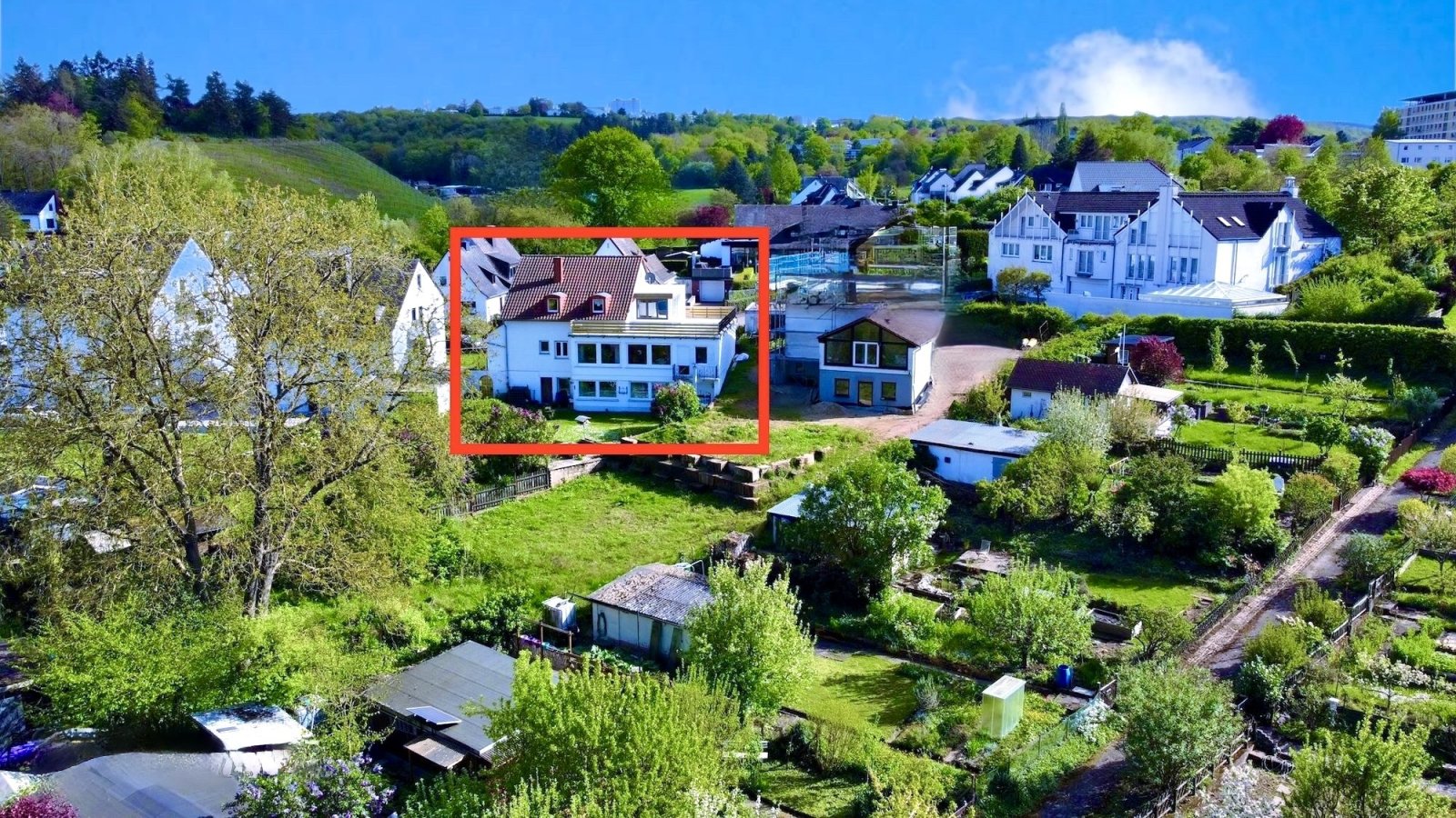 TRAUMGARTEN! Unverbaubarer Panoramablick auf die Weinberge und Mariensäule! Großzügiges, freistehendes Einfamilienhaus /Im Grünen u dennoch Stadtnah!