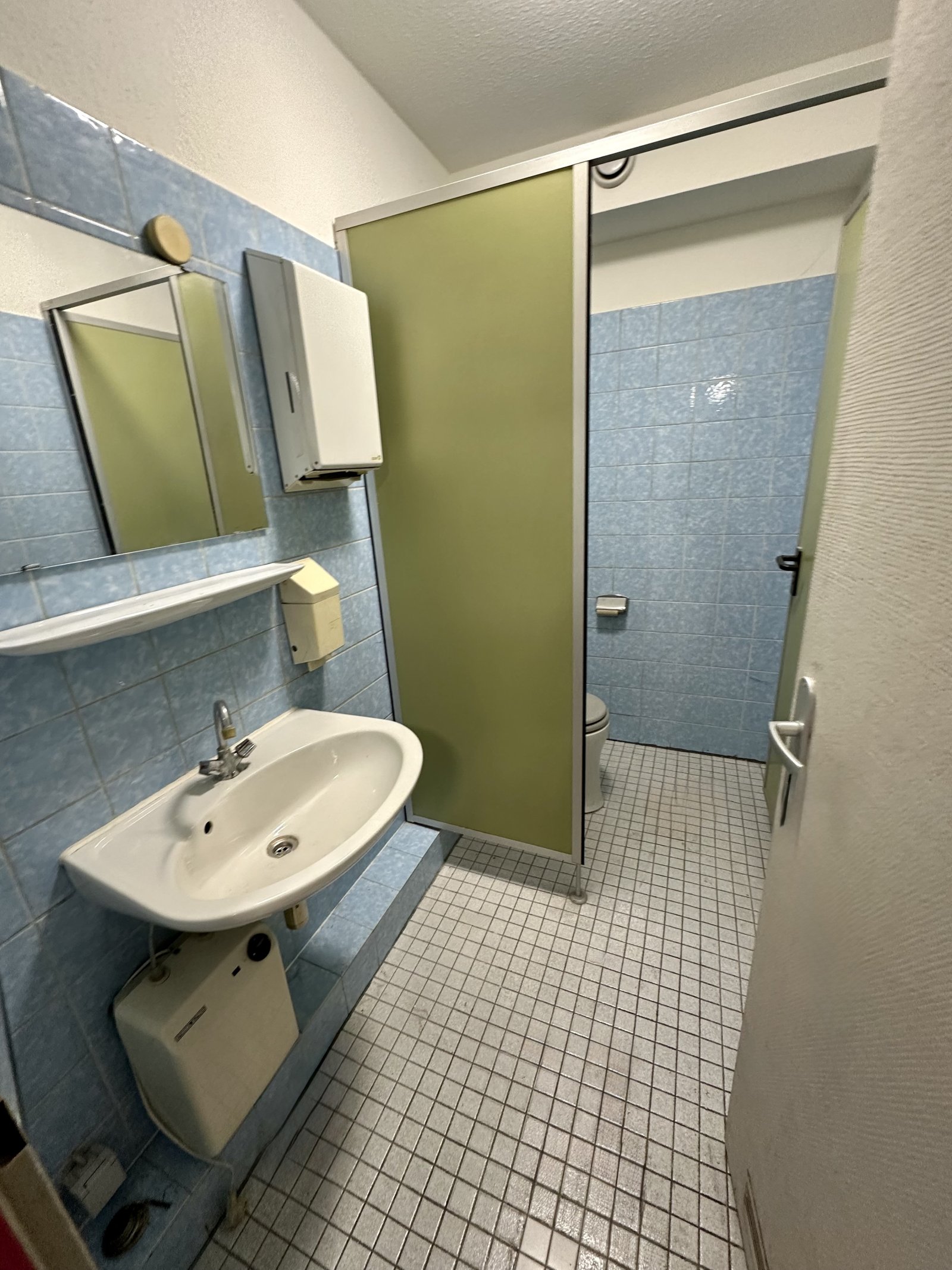 Praxis oder Bürofläche in der Theodor-Heuss-Allee zu vermieten!