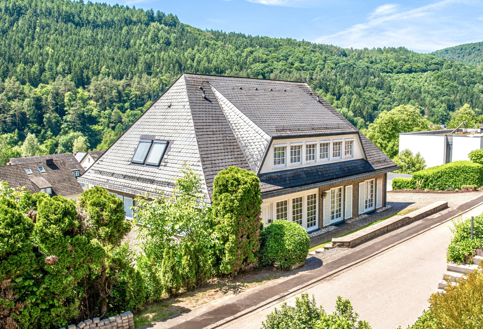 Ihr Traumhaus mit Fernblick in Kordel – Platz für die ganze Familie!