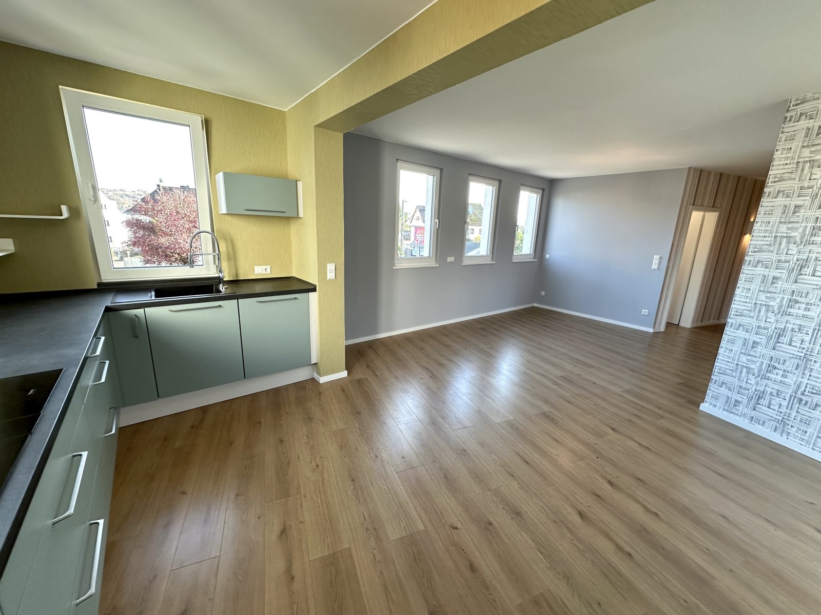 Lux-Pendler/Grenzgänger aufgepasst! In 7 Minuten in Lux!Neubaustandard! Neuwertie 5-ZI Wohnung mit großer Terrasse! Garage!