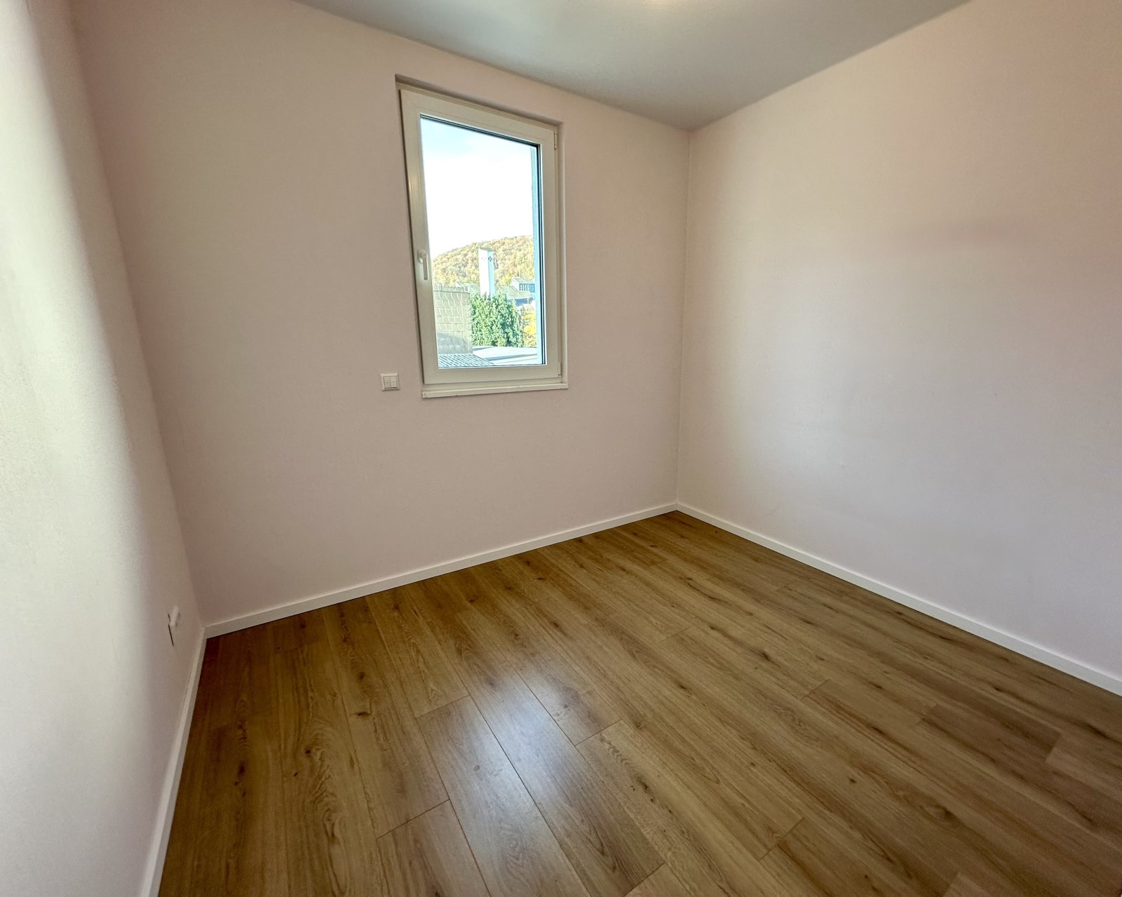 Lux-Pendler/Grenzgänger aufgepasst! In 7 Minuten in Lux!Neubaustandard! Neuwertie 5-ZI Wohnung mit großer Terrasse! Garage!