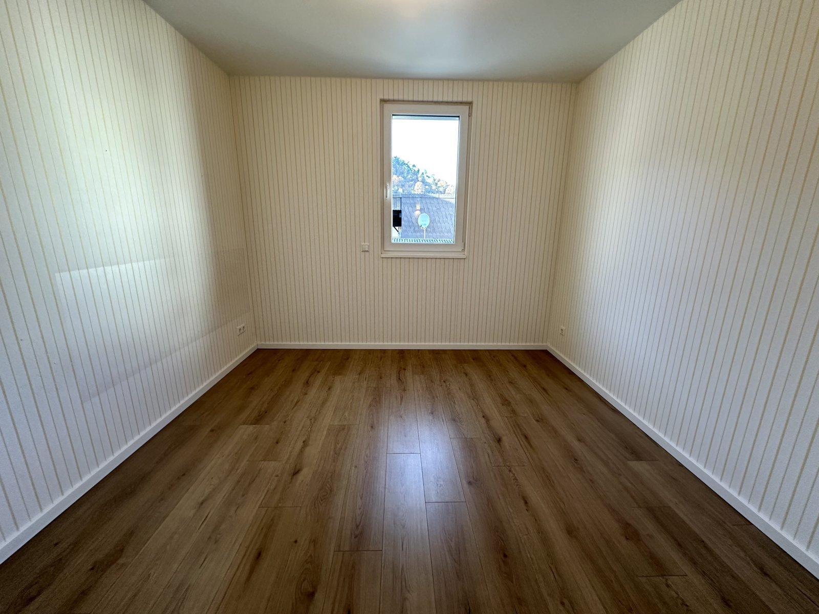 Lux-Pendler/Grenzgänger aufgepasst! In 7 Minuten in Lux!Neubaustandard! Neuwertie 5-ZI Wohnung mit großer Terrasse! Garage!