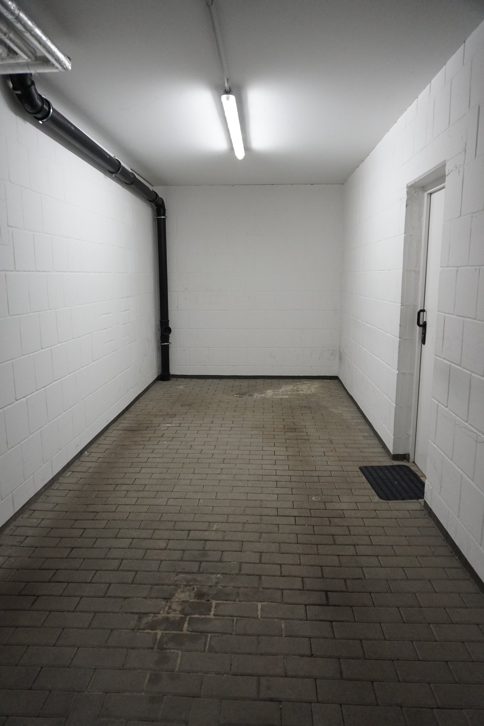 Tiefgaragenstellplatz