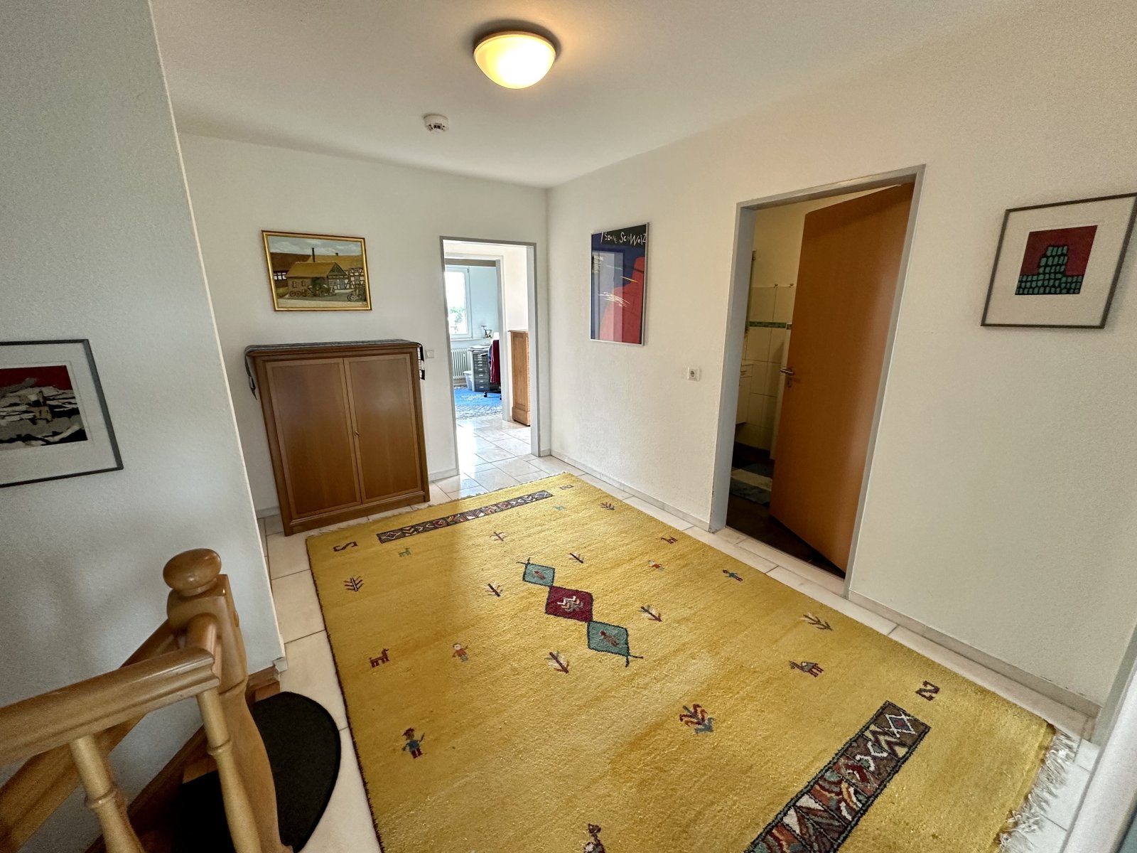 Flurbereich auf der zweiten Etage Flurbereich auf der zweiten Etage
