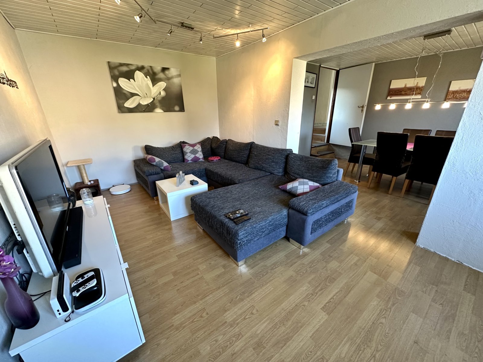 Perfekte Raumaufteilung für moderne Wohlfühlatmosphäre Perfekte Raumaufteilung für moderne Wohlfühlatmosphäre