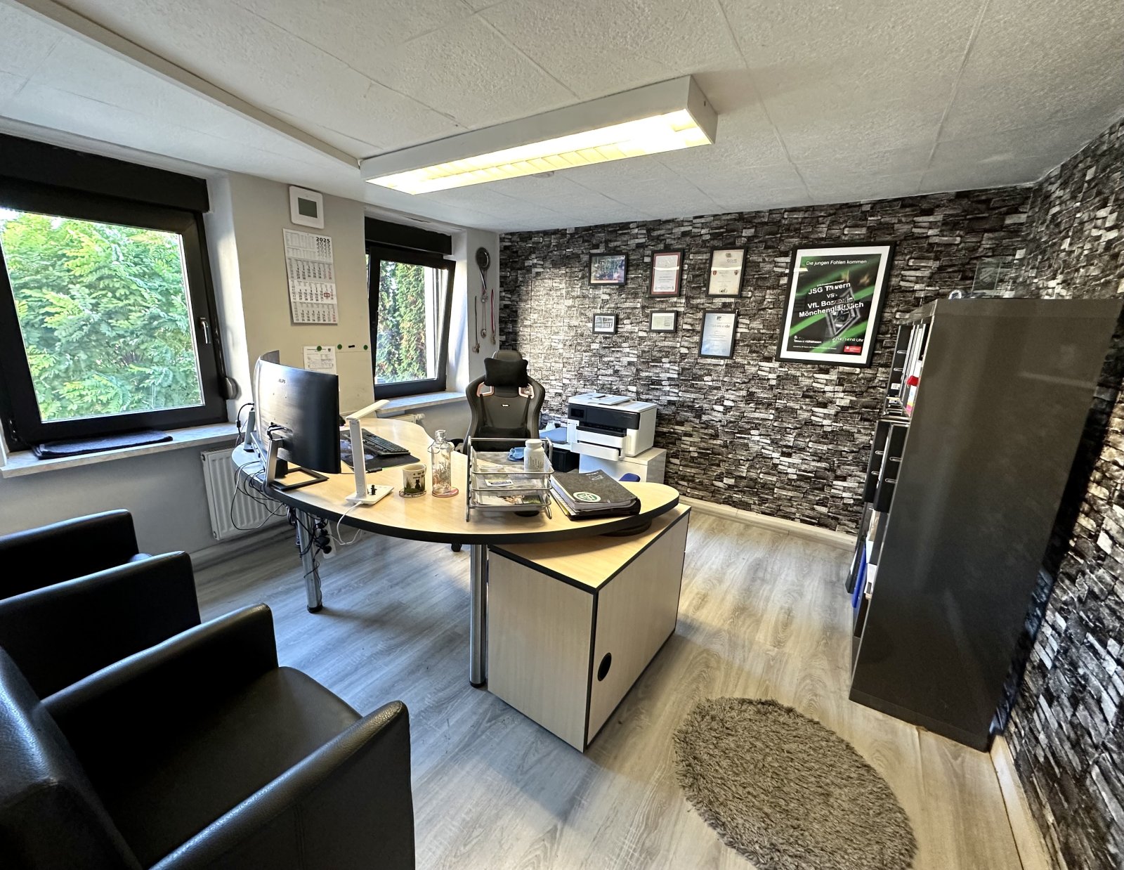 Repräsentatives Büro mit Naturblick Repräsentatives Büro mit Naturblick