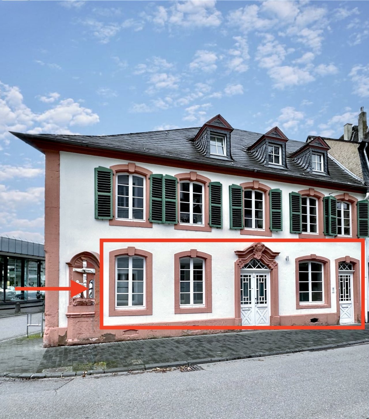 Gebäude von Außen Gebäude von Außen