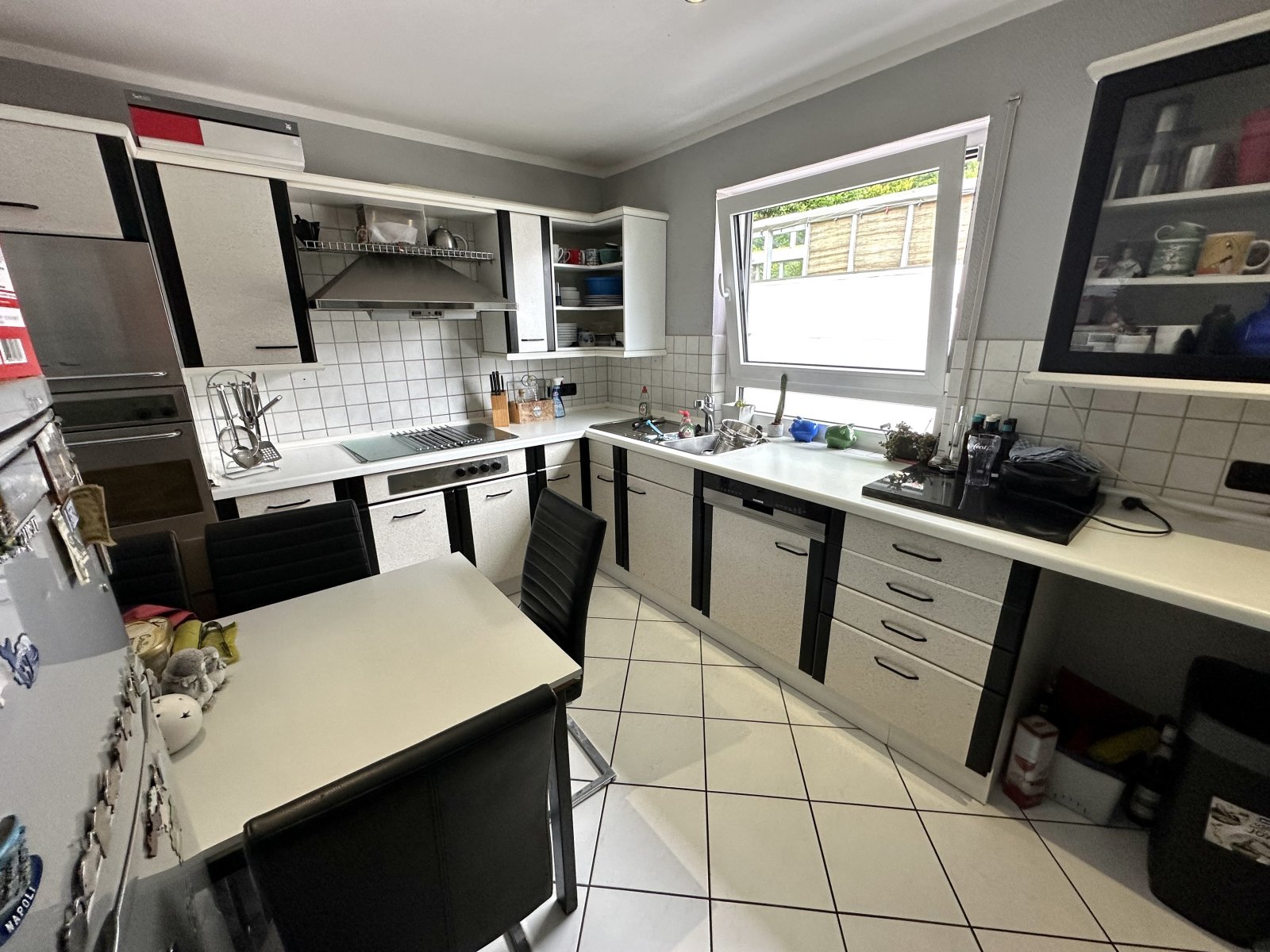 Einbauküche im 1. Obergeschoss Einbauküche im 1. Obergeschoss