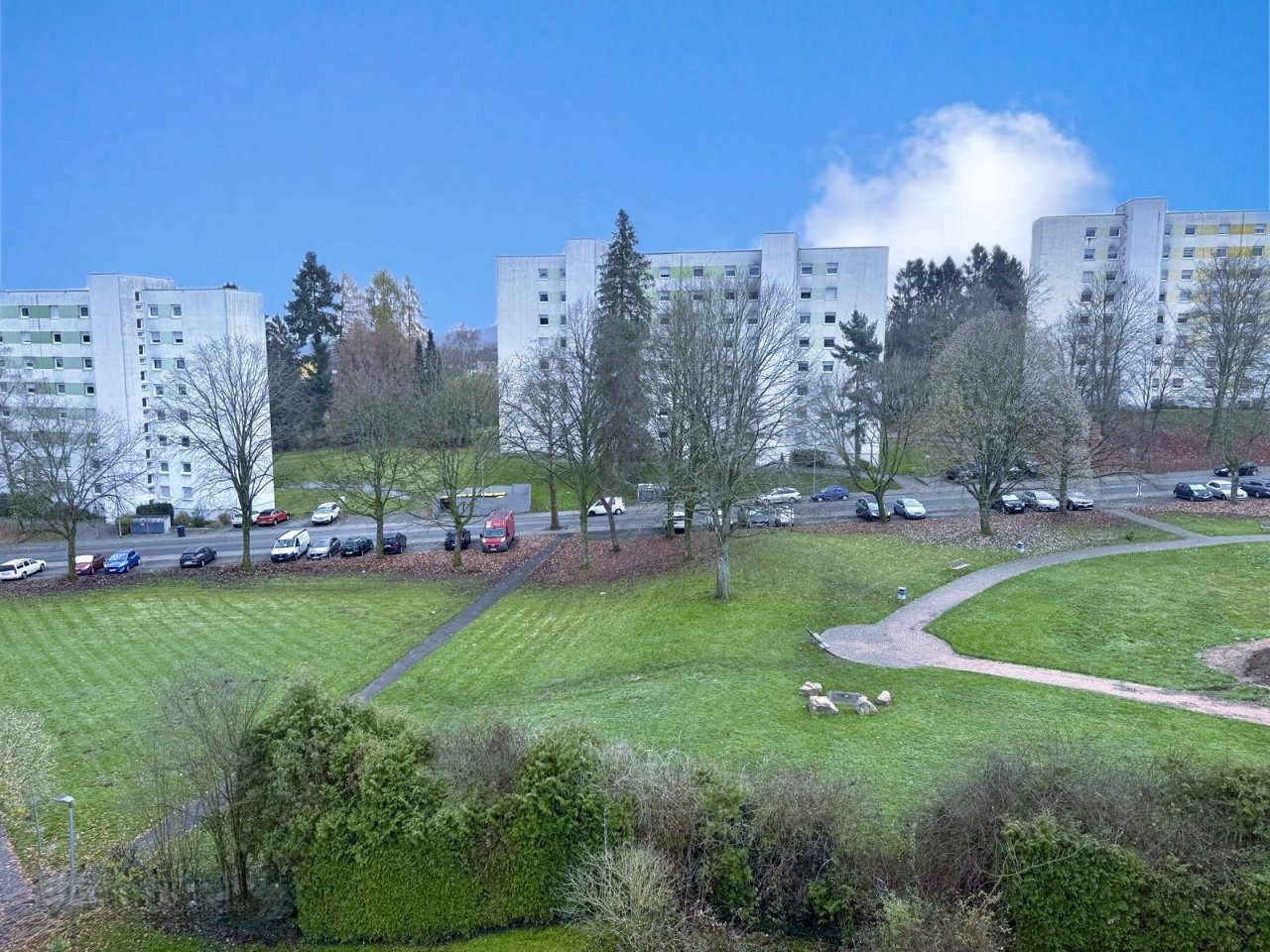 Moderne Wohnanlage in naturnaher Umgebung