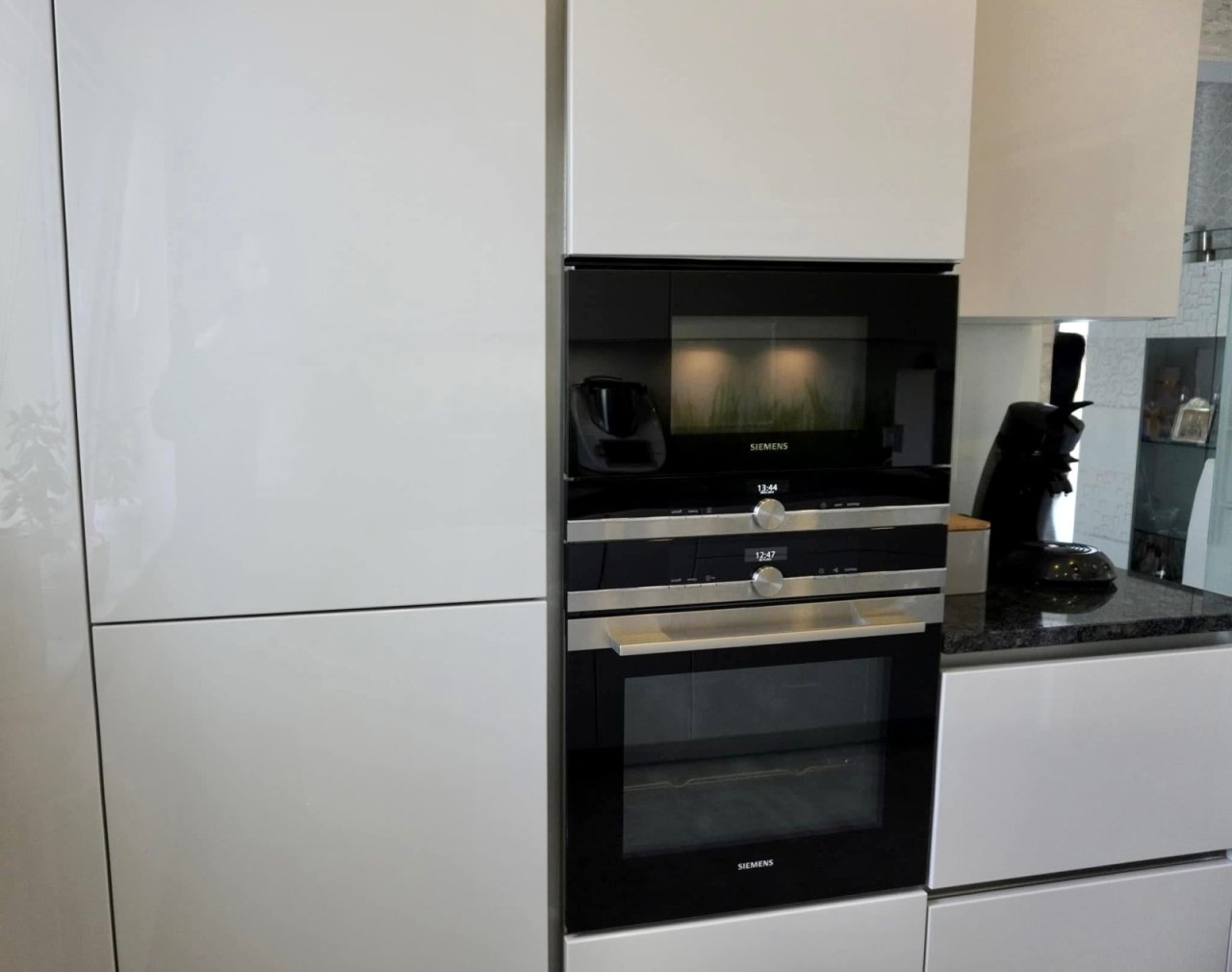 Komfort-Küche mit Siemens Einbaugeräten