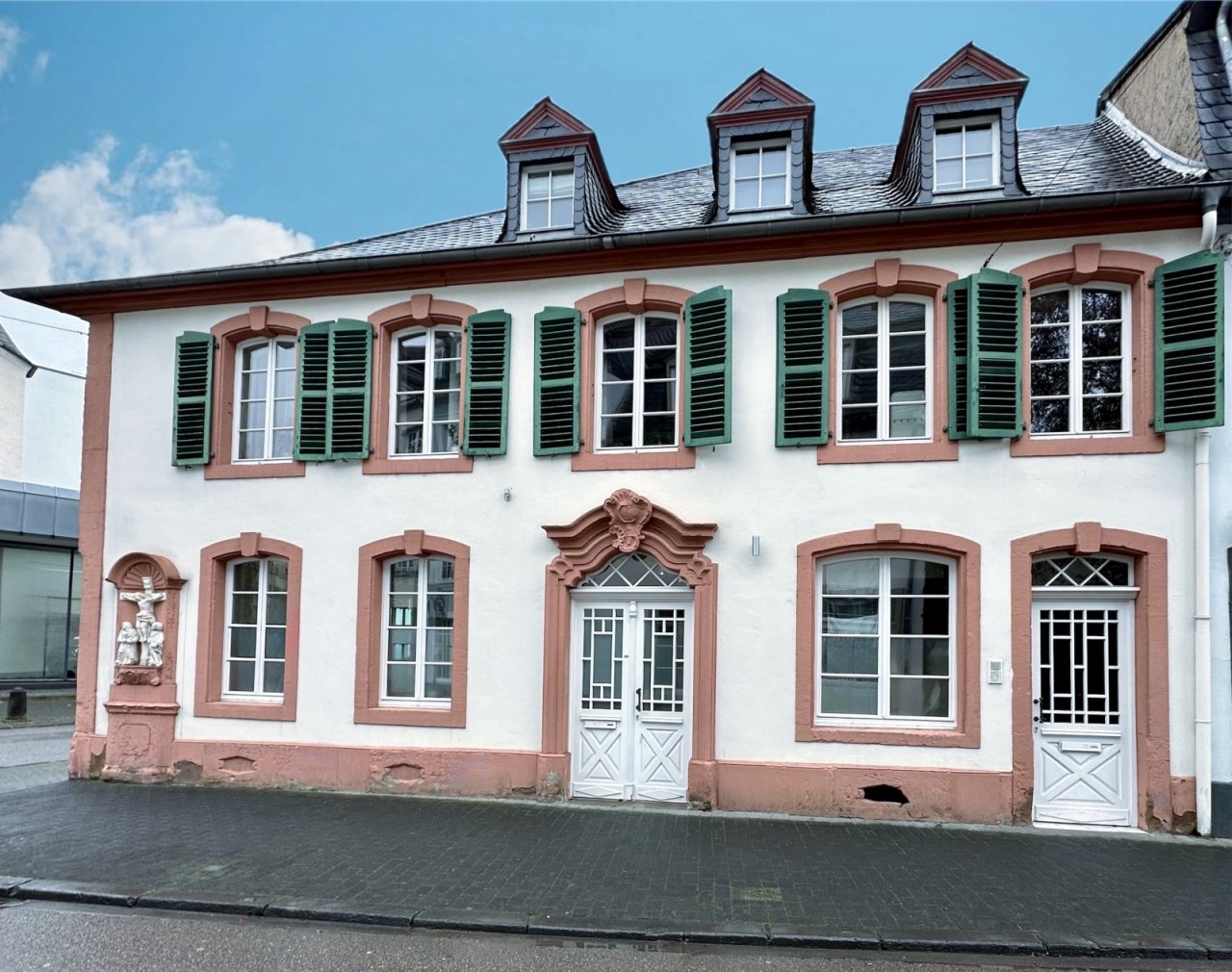 Denkmalgeschütztes Juwel mit Charakter und Potenzial!