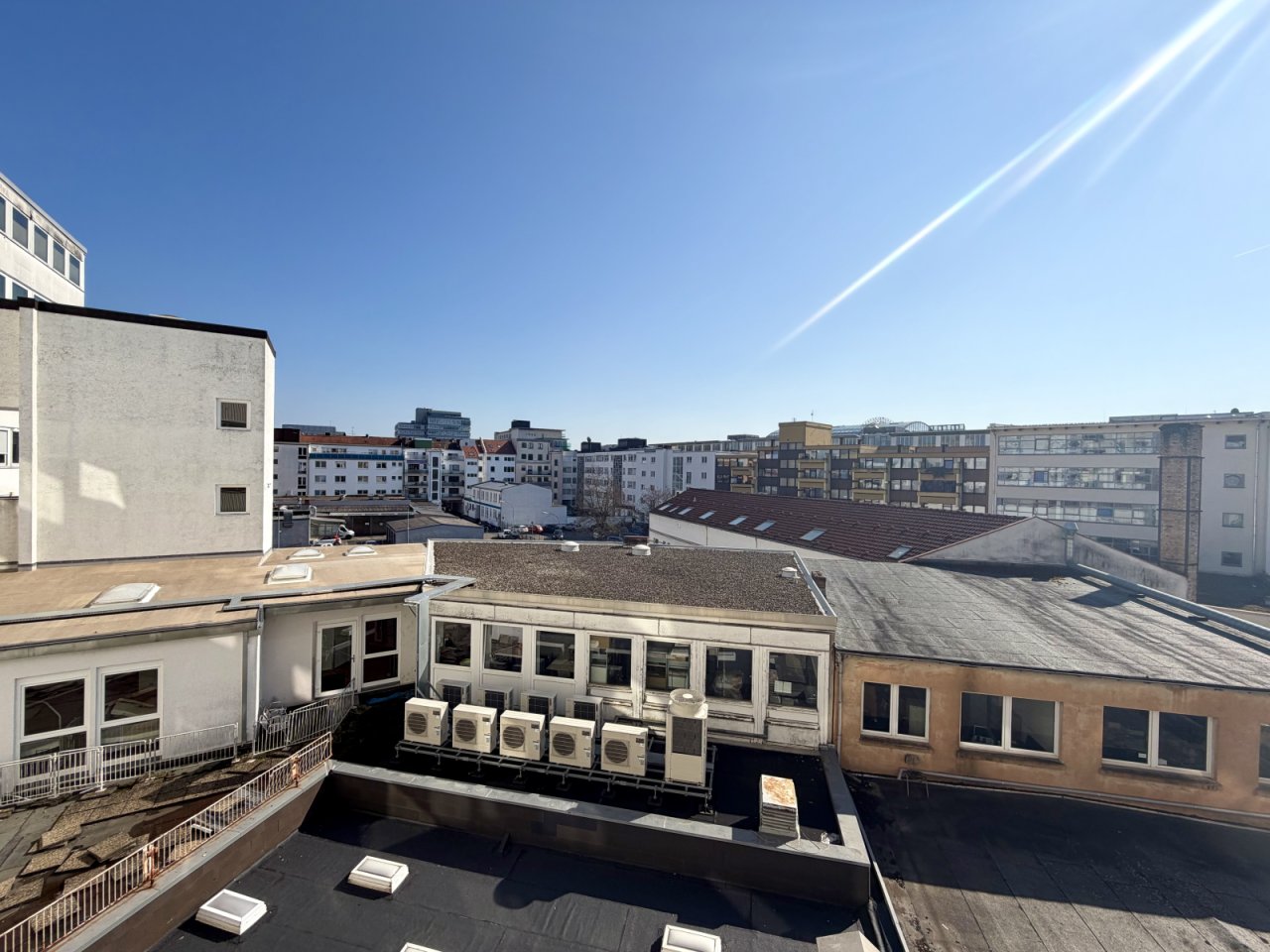 Dachterrasse mit Weitblick über die Stadt